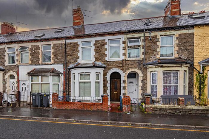 5 Bedroom Private Halls To Rent In Mackintosh Place, Roath, CF24