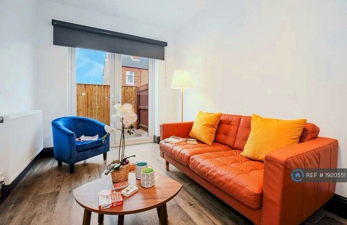 2 Bedroom Flat To Rent In Kingsway, Cleethorpes, DN35