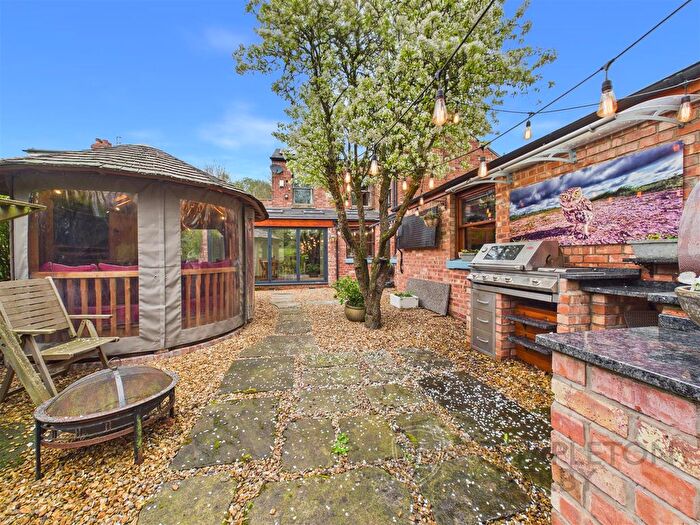 3 Bedroom Semi Detached House For Sale In Siding Lane, Rainford, St. Helens, WA11