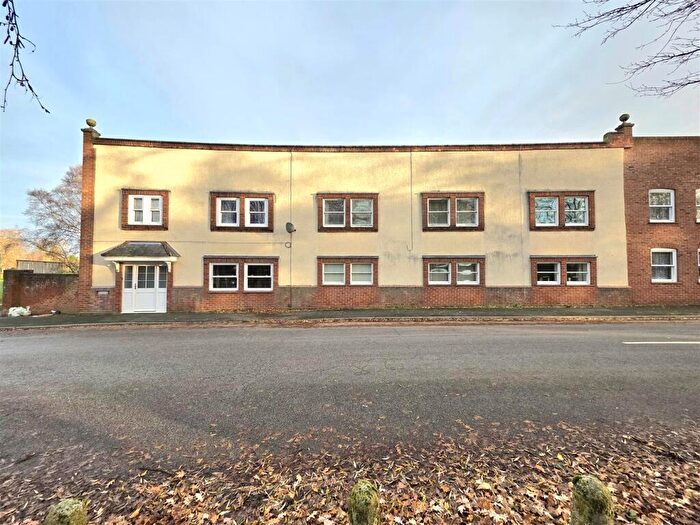 1 Bedroom Terraced House For Sale In Welland Road, Spalding, PE11