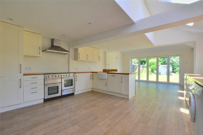 3 Bedroom Semi-Detached House To Rent In Taunton Road, Lee, London, SE12