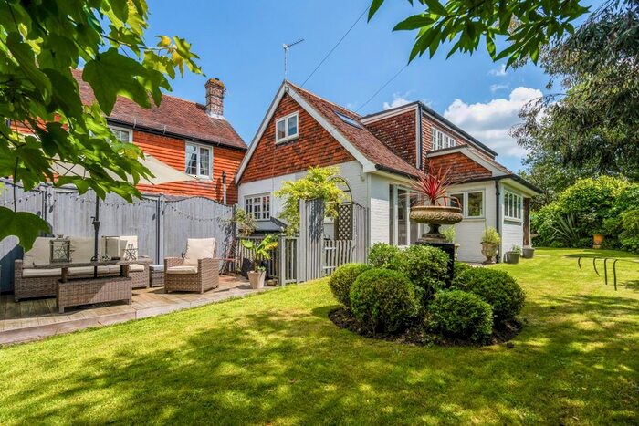 3 Bedroom Semi-Detached House To Rent In Mark Cross, Crowborough, TN6