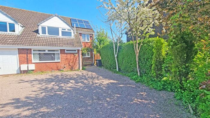 3 Bedroom Semi Detached House For Sale In Alcester Road, Hollywood, B47