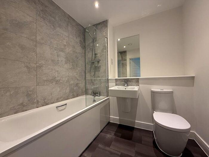2 Bedroom Flat To Rent In Springfield Place, Balston Road, Maidstone, Kent, ME14
