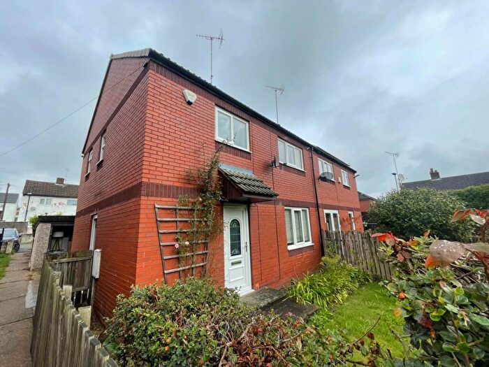 3 Bedroom House To Rent In Welland Crescent, Elsecar, S74