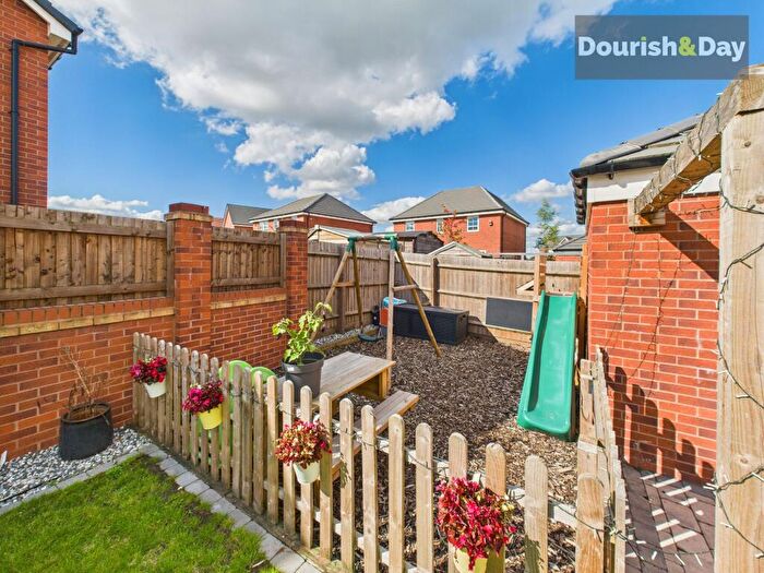 4 Bedroom Detached House For Sale In Cardamine Parade, Stafford, ST16