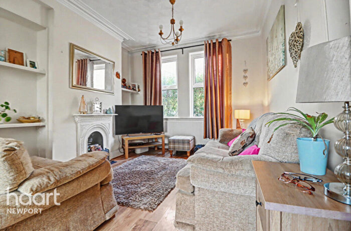 3 Bedroom Terraced House For Sale In Gibbs Road, Newport, NP19