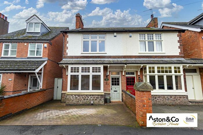 3 Bedroom Semi Detached House For Sale In Woodgate, Rothley, Leicestershire, LE7