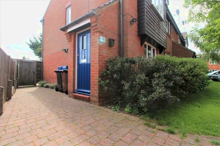 2 Bedroom End Of Terrace House To Rent In Vincenzo Close, North Mymms, AL9