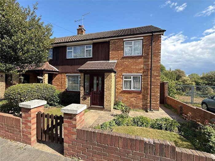 3 Bedroom Semi-Detached House For Sale In Cabborns Crescent, Stanford-Le-Hope, Essex, SS17