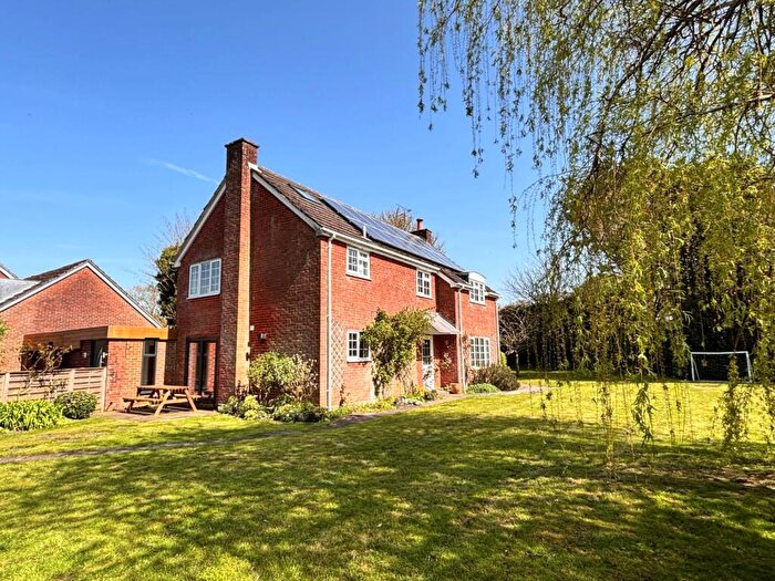4 Bedroom Detached House For Sale In Winterbourne Monkton, SN4