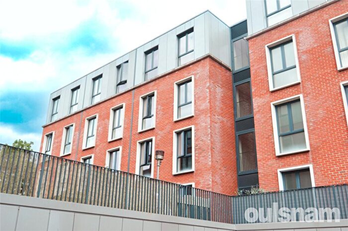 2 Bedroom Apartment To Rent In Alcester Road, Birmingham, West Midlands, B13