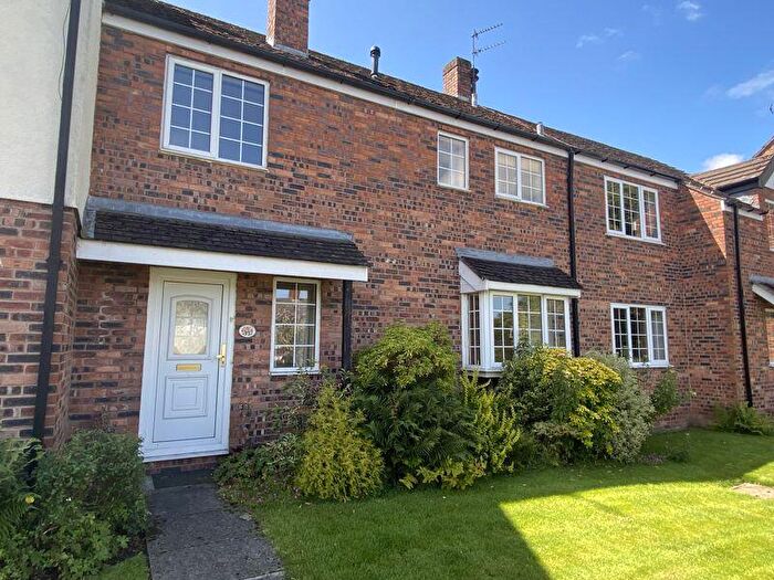 3 Bedroom Mews For Sale In High Street, Weaverham, CW8
