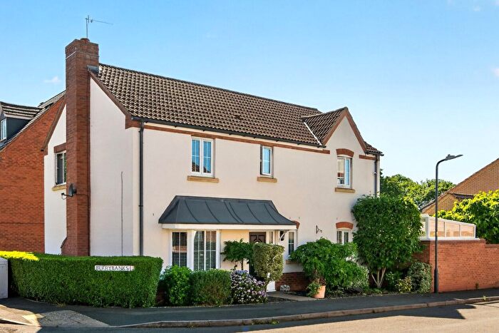 4 Bedroom Detached House For Sale In Berrybanks, Rugby, CV22
