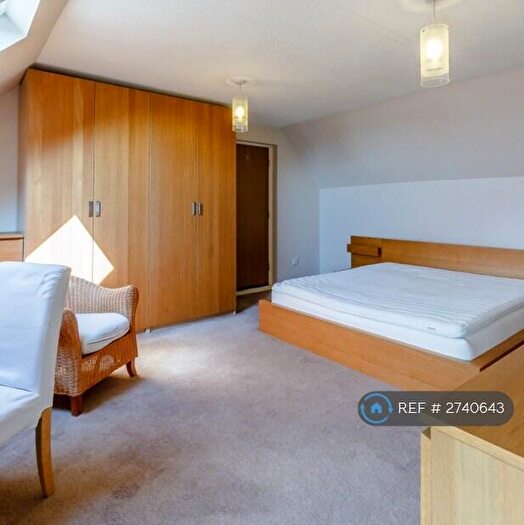 2 Bedroom Flat To Rent In Bellingham Crt, Newcastle Upon Tyne, NE3