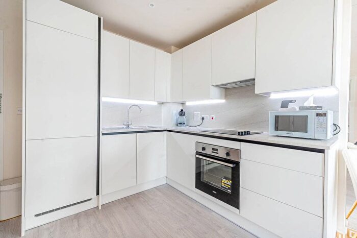 1 Bedroom Flat For Sale In Henry Strong Road, Harrow, HA1