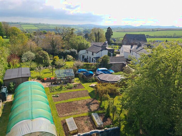 3 Bedroom Cottage For Sale In Trebullett, Launceston, PL15