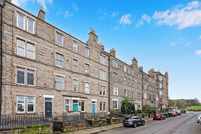 3 Bedroom Flat For Sale In Meadowbank Terrace, Meadowbank, Edinburgh, EH8