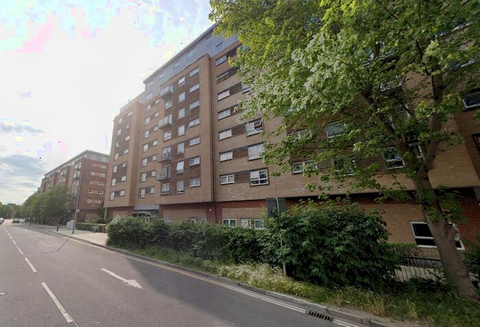 2 Bedroom Flat To Rent In Cherrydown East, Basildon, SS16
