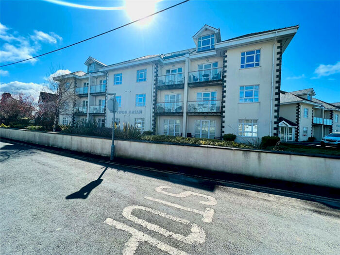 2 Bedroom Apartment To Rent In Tywod Arian, Morfa Nefyn, LL53