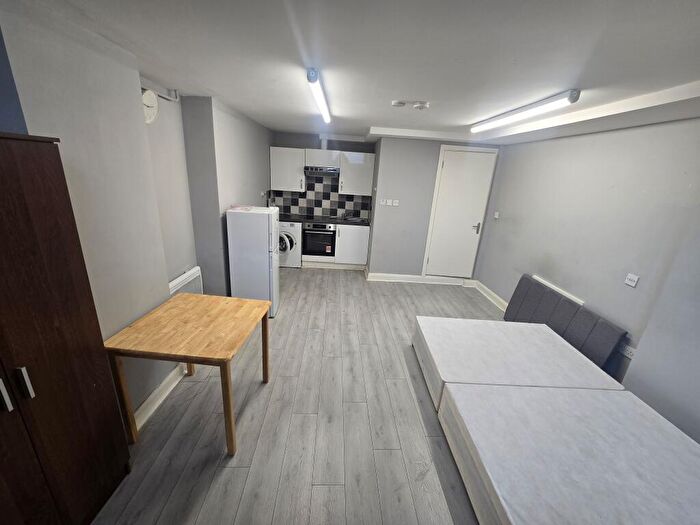 Studio To Rent In Charlton Church Lane, Charlton, Greenwich, SE7