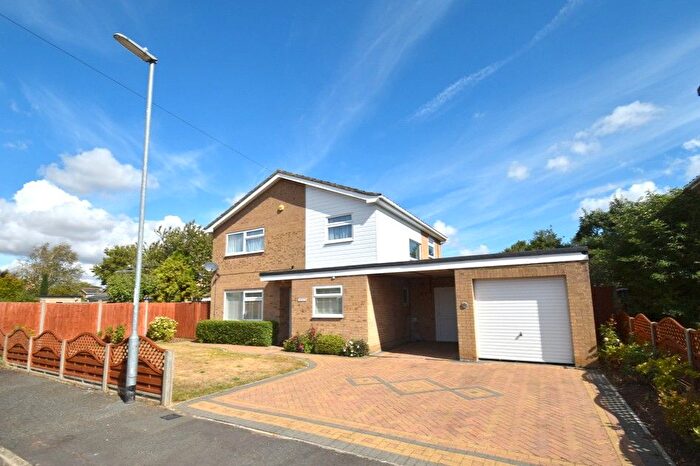 4 Bedroom Detached House For Sale In Dendys, Hemingford Grey, PE28