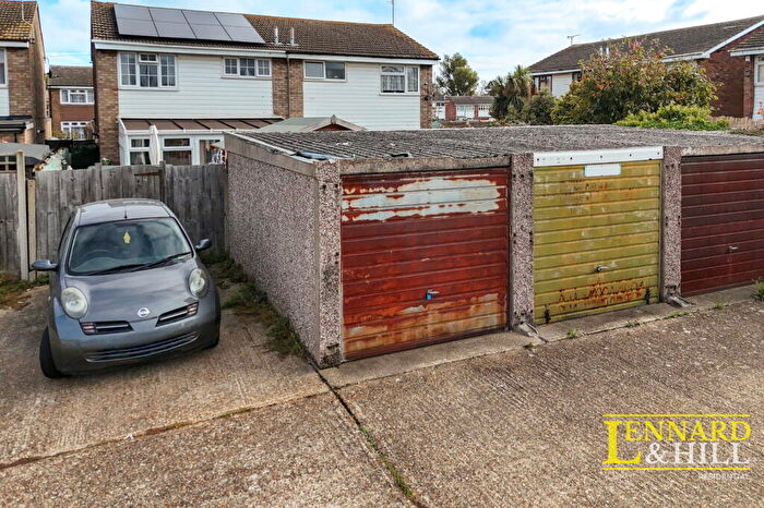 Garage / Parking For Sale In Roach/Tweed, East Tilbury, RM18