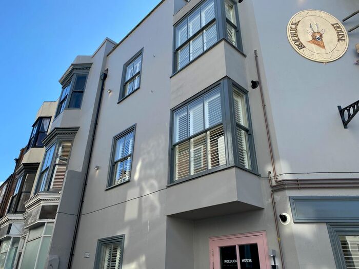 2 Bedroom Flat To Rent In High Street, Hastings, TN34