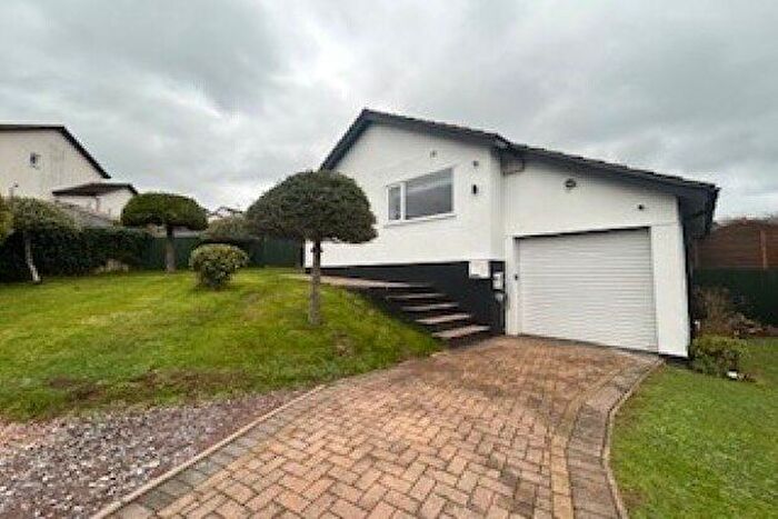 3 Bedroom Bungalow To Rent In Beechwood Court, Teignmouth, TQ14