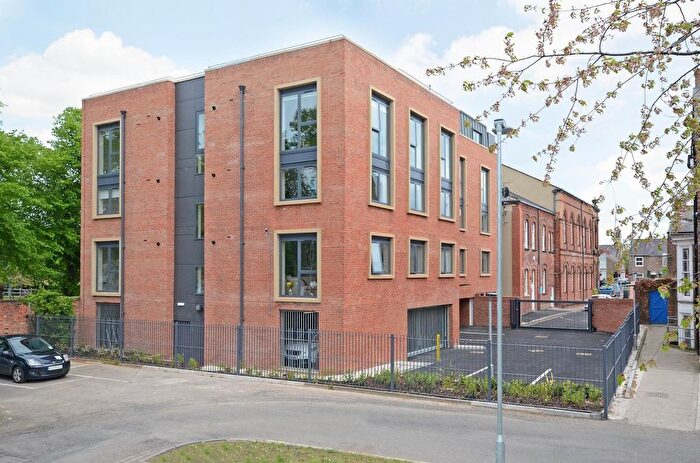 2 Bedroom Flat To Rent In Chapel Apartments, Union Terrace, York, YO31