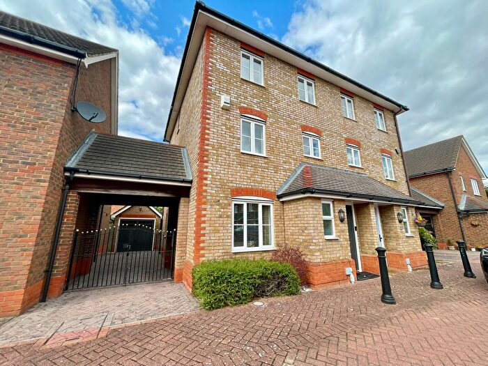 4 Bedroom Semi-Detached House For Sale In Harrier Mill, Henlow, SG16