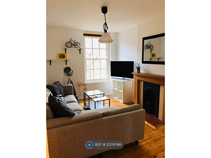 1 Bedroom Flat To Rent In Portpool Lane, London, EC1N