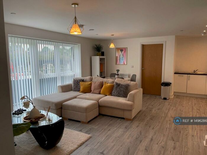 2 Bedroom Flat To Rent In Cypress Road, Luton, LU1