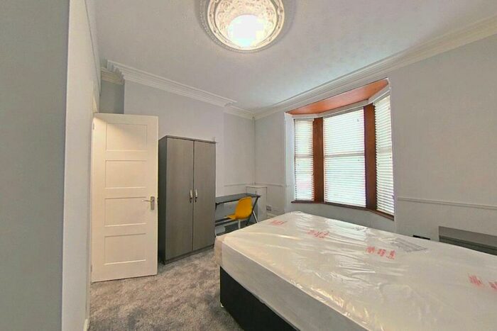 6 Bedroom House Of Multiple Occupation To Rent In Cumberland Road, Loughborough - Inc Bills Option, LE11