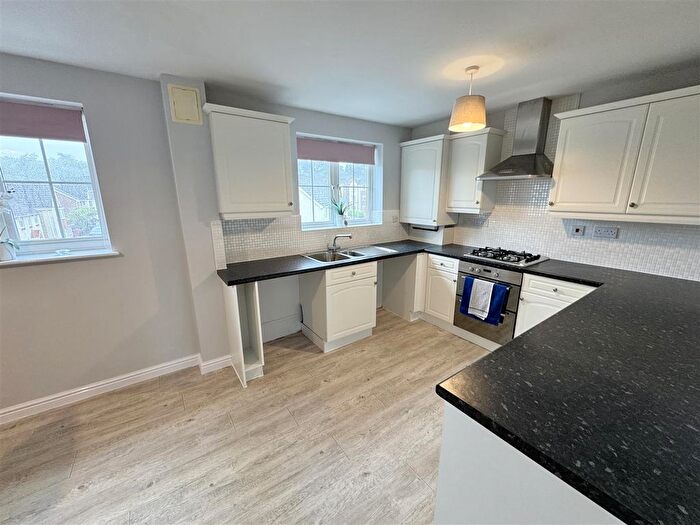 2 Bedroom Flat For Sale In Ruby Way, Mansfield, NG18