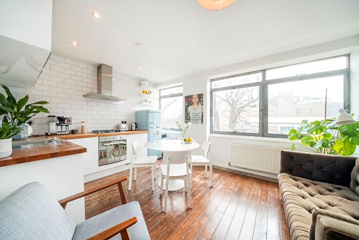 1 Bedroom Flat For Sale In King Edward's Road, Homerton, E9