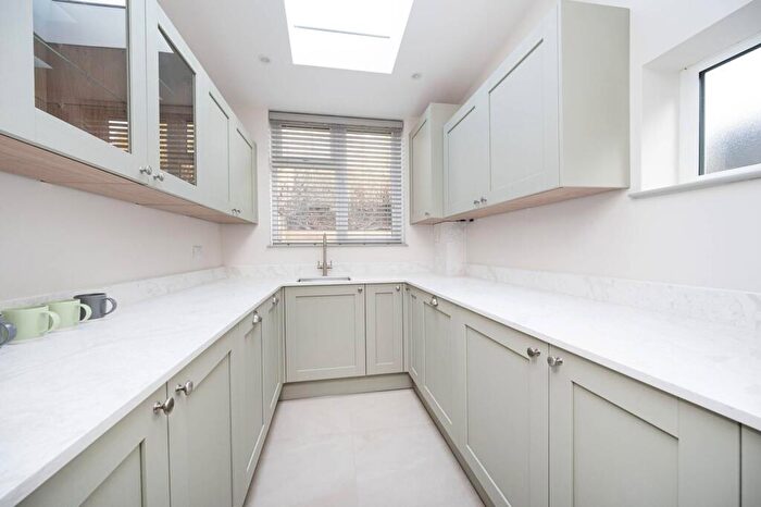 4 Bedroom Terraced House For Sale In Bushberry Road, Hackney, London, E9
