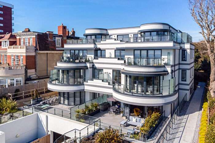 4 Bedroom Apartment For Sale In East Overcliff Drive, Eastcliff, Bournemouth, Dorset, BH1