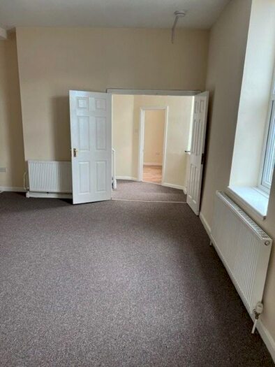 5 Bedroom Maisonette To Rent In Denmark Court, Newcastle Upon Tyne, NE6