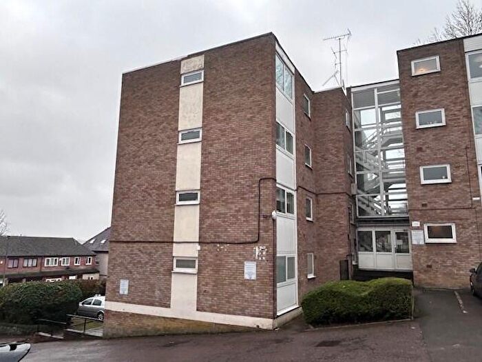 2 Bedroom Apartment To Rent In Downs Court, Luton, Beds, LU1