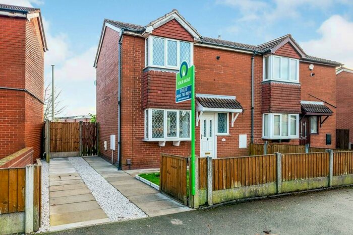 2 Bedroom Semi-Detached House To Rent In Brackley Street, Worsley, Manchester, M28