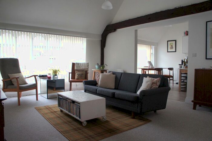 2 Bedroom Flat To Rent In George Street, Saffron Walden, Essex, CB10