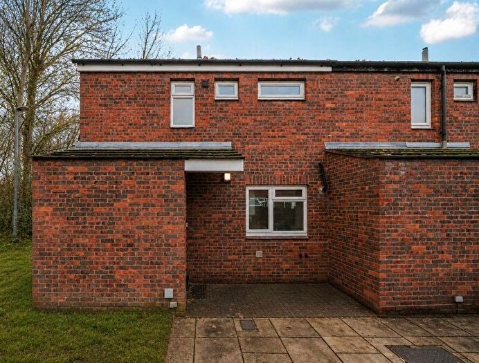 3 Bedroom End Of Terrace House For Sale In Hollowfield Walk, Northolt, UB5
