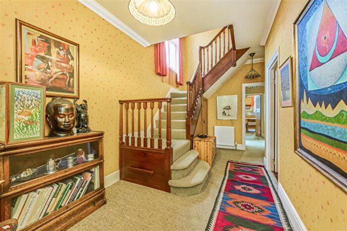 4 Bedroom Semi-Detached House For Sale In Nightingale Lane, SW12