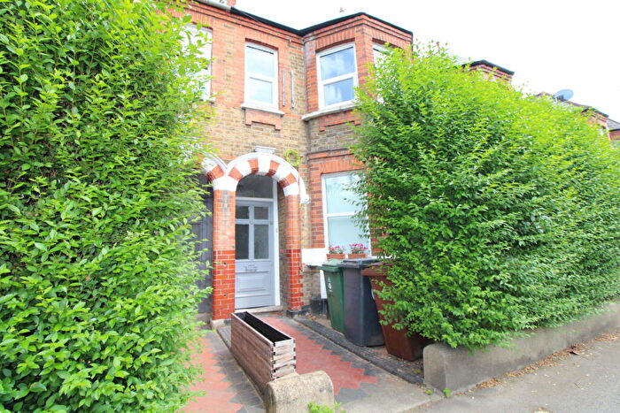 1 Bedroom Flat To Rent In Ground Floor Flat, Edward Road, Walthamstow, Waltham Forest, E17