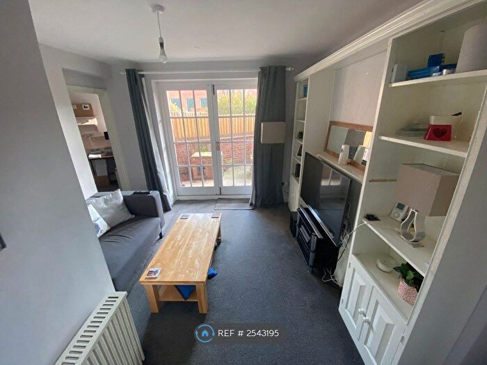 2 Bedroom Flat To Rent In Queens Road, Newark, NG24