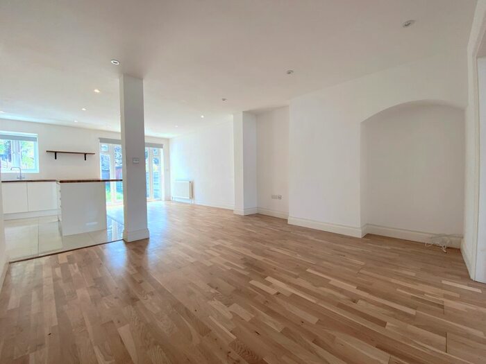 4 Bedroom Terraced House To Rent In Minster Avenue, Sutton, SM1