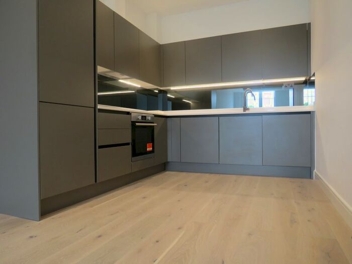 1 Bedroom Flat To Rent In Stonehills, Welwyn Garden City, AL8