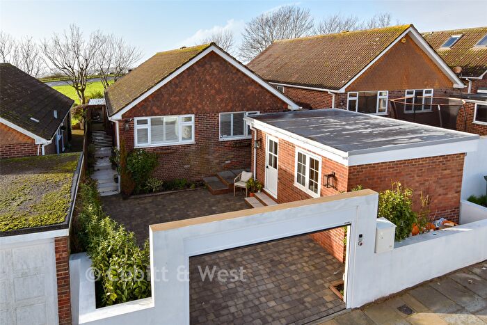 2 Bedroom Bungalow For Sale In Warren Close, Woodingdean, Brighton, East Sussex, BN2