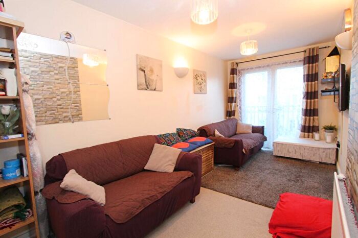 1 Bedroom Flat To Rent In Palmerston Road, Wealdstone, HA3